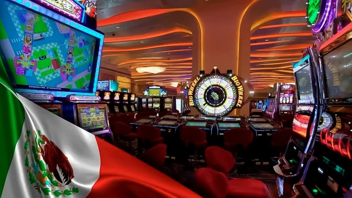 Interior de casino con mesas de blackjack
